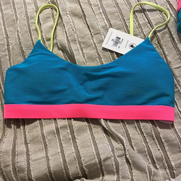 Body Glove Aro Scoop Multi Color Block Bikini. - Picture 4 of 8